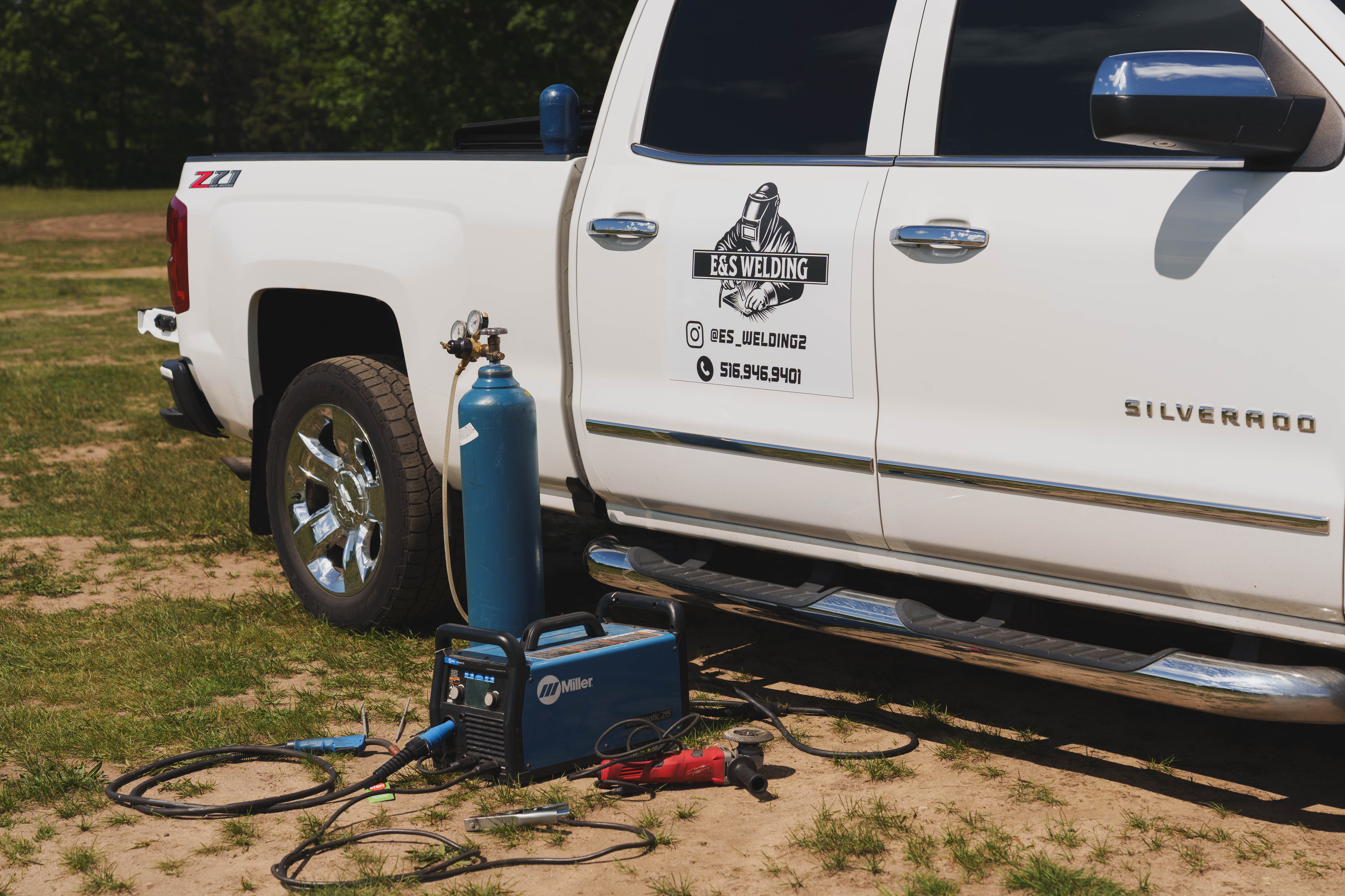 E&S Welding service truck on location