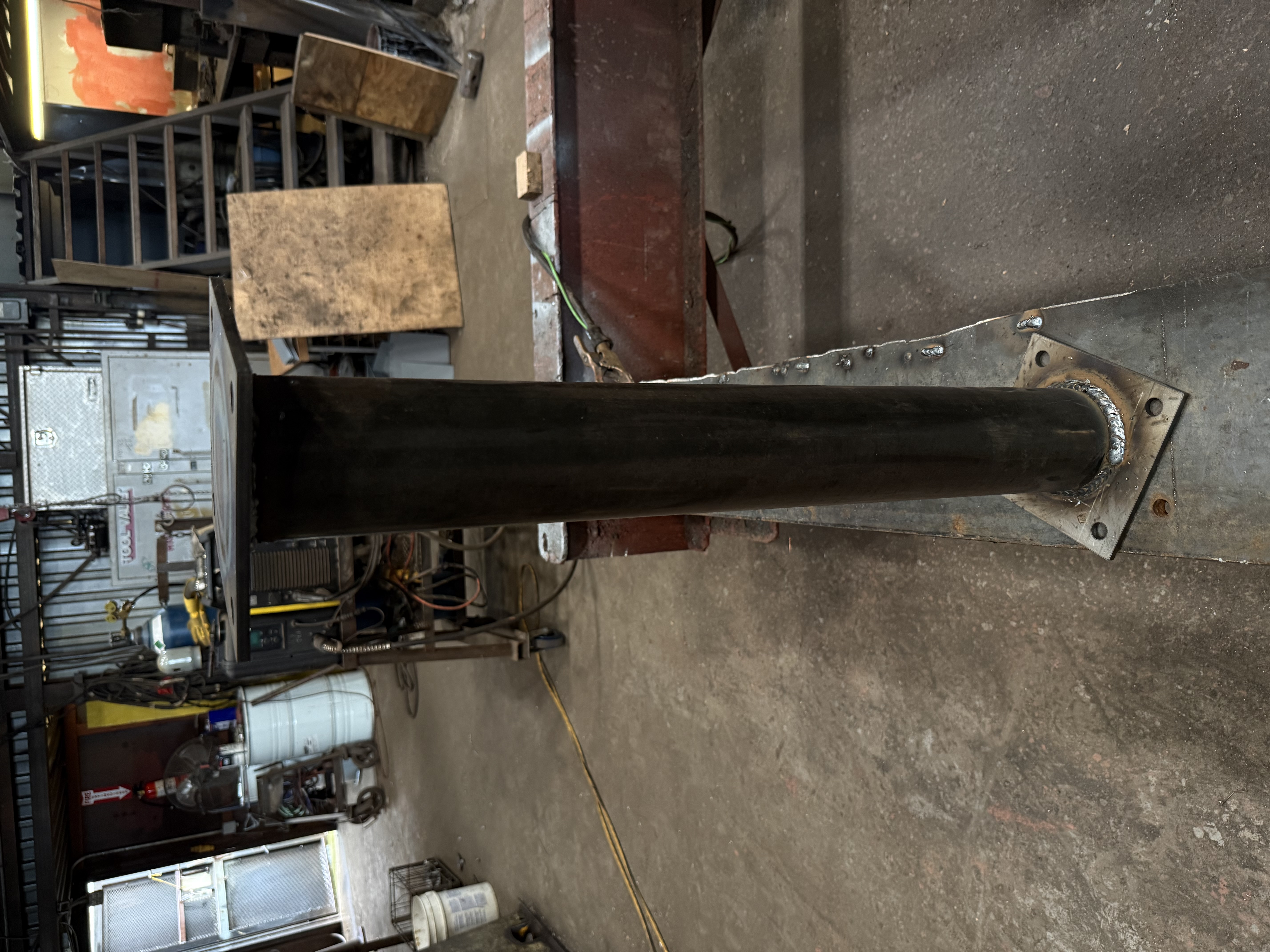 LargePipe assembly with welded brackets and flanges